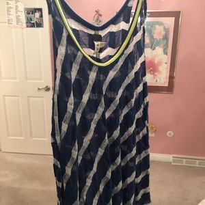 Adorable free people tank hardly worn